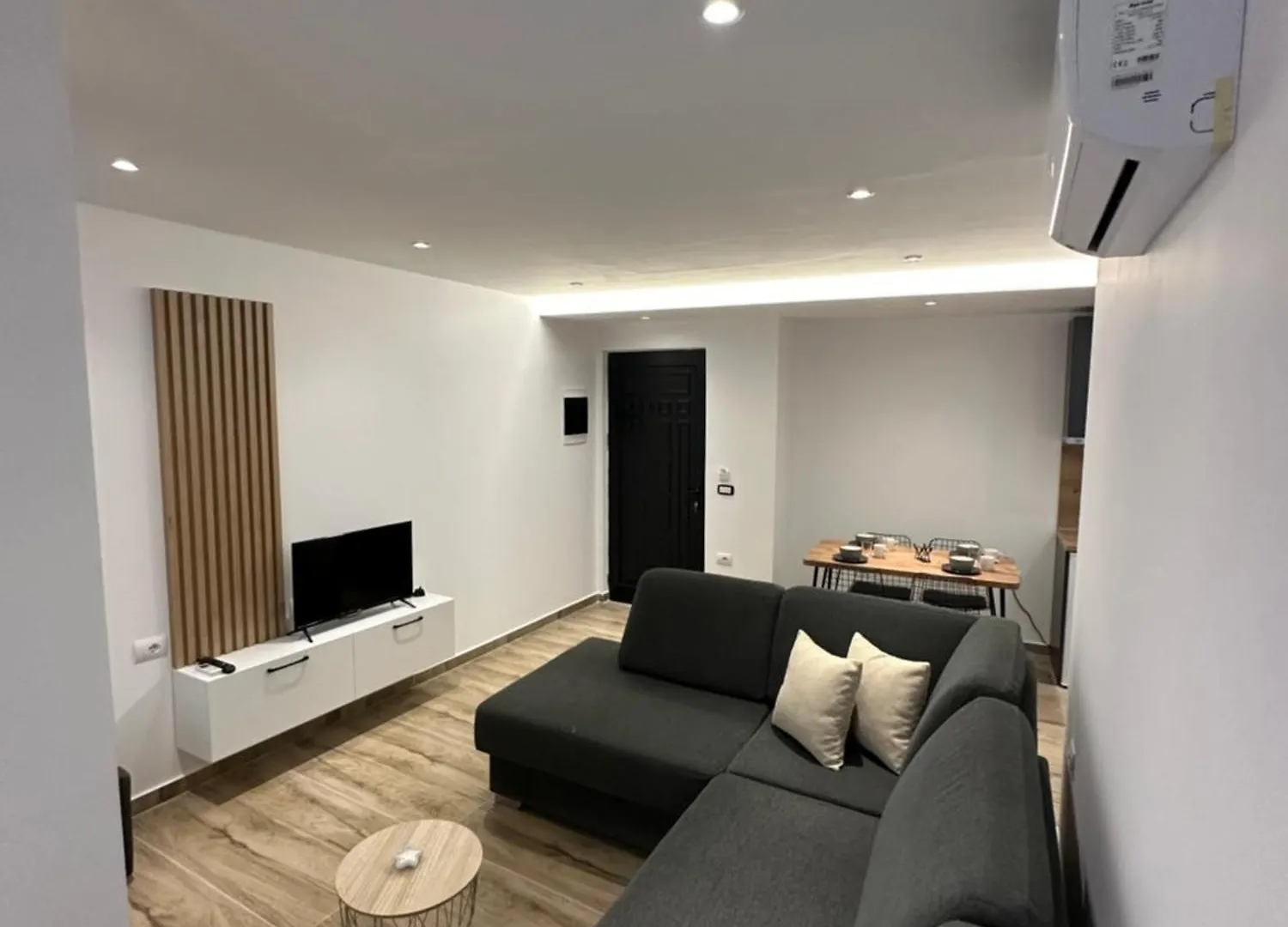 Io'S Apartments Sarande Albania